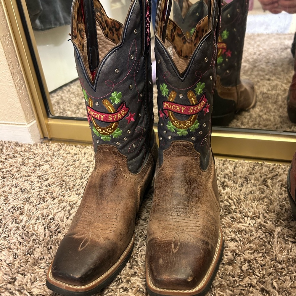 Smoky Star Western Boots